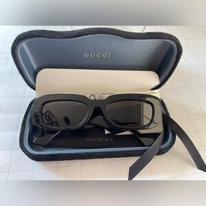Brand new Gucci sunglasses in black with box, dust bag, etc!!!